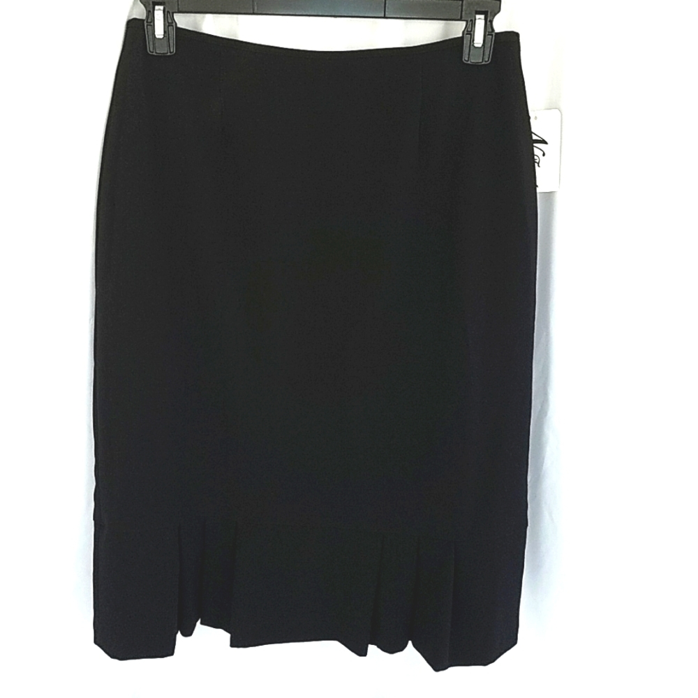 Women's N Touch Black A-Line Skirt Size 10
